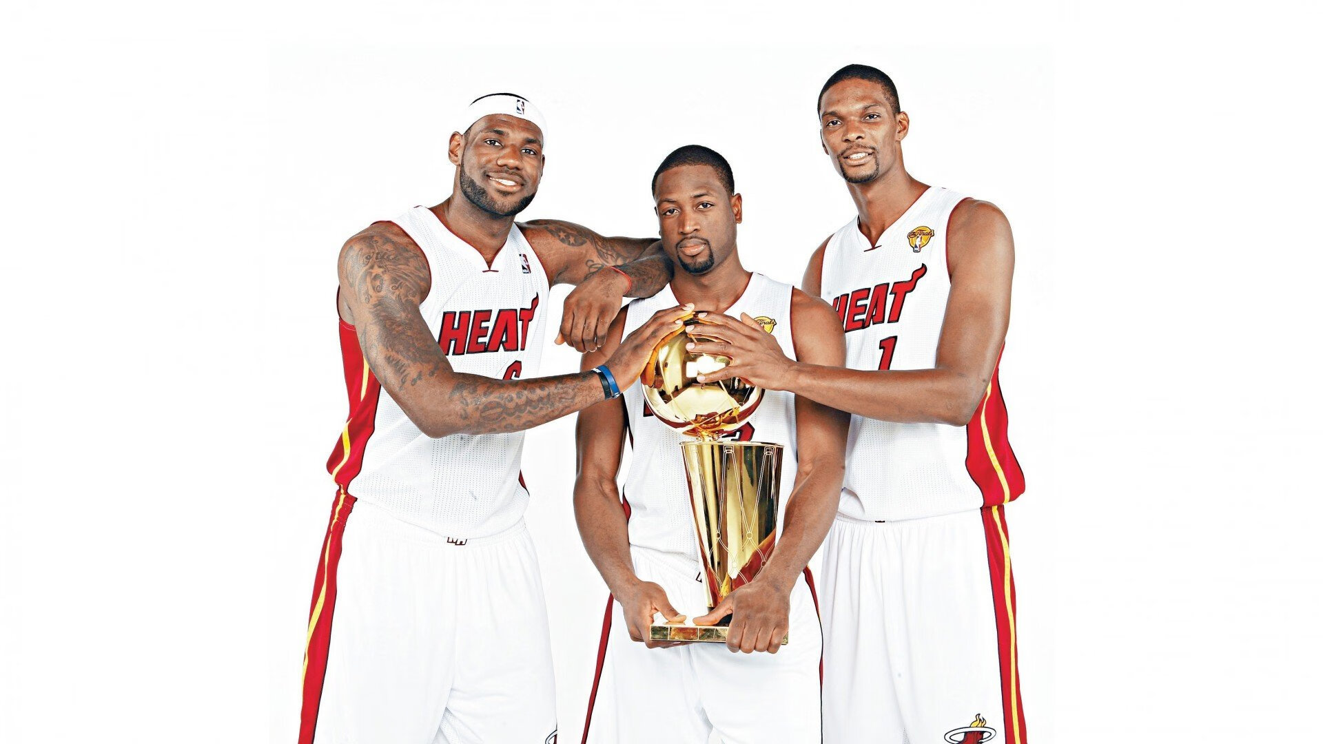 九游体育-浓眉哥迎来十五赛季高光表现，曼联球迷沸腾！